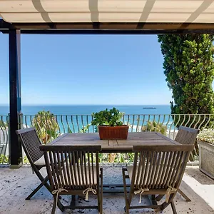 Del Mar: Luxurious Sea View In Bantry Bay Villa